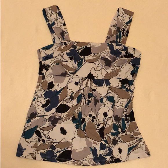 Ann Taylor Tops - Medium Ann Taylor Tank Top Ann Taylor Tops - Medium Ann Taylor Tank Top